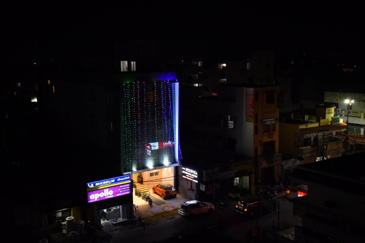 فندق Adhikrishna Arcade إرود المظهر الخارجي الصورة
